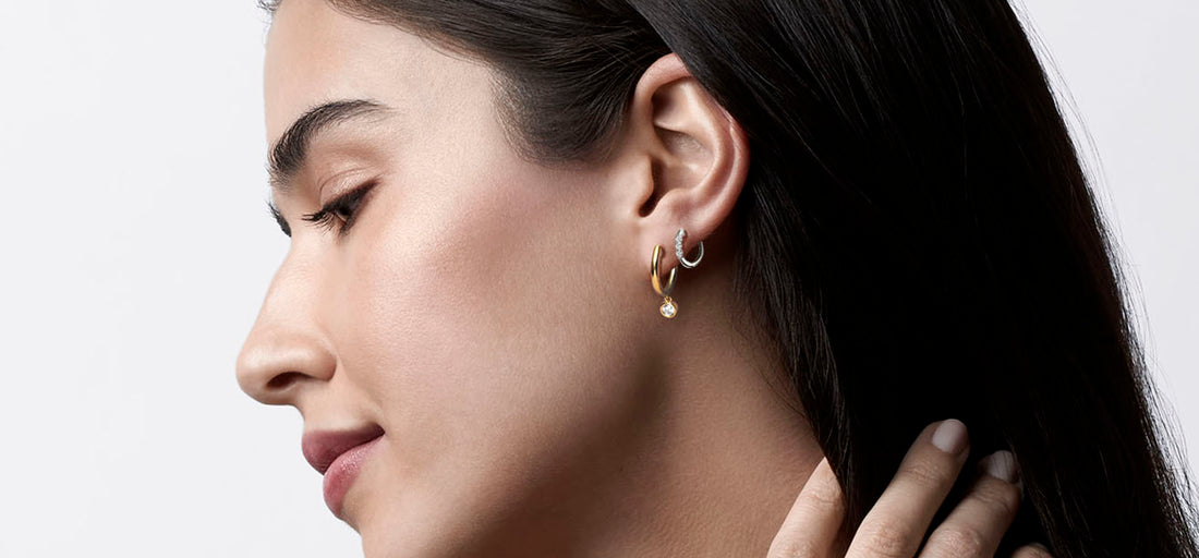 5 Reasons Small Hoop Earrings Make the Perfect Holiday Gift