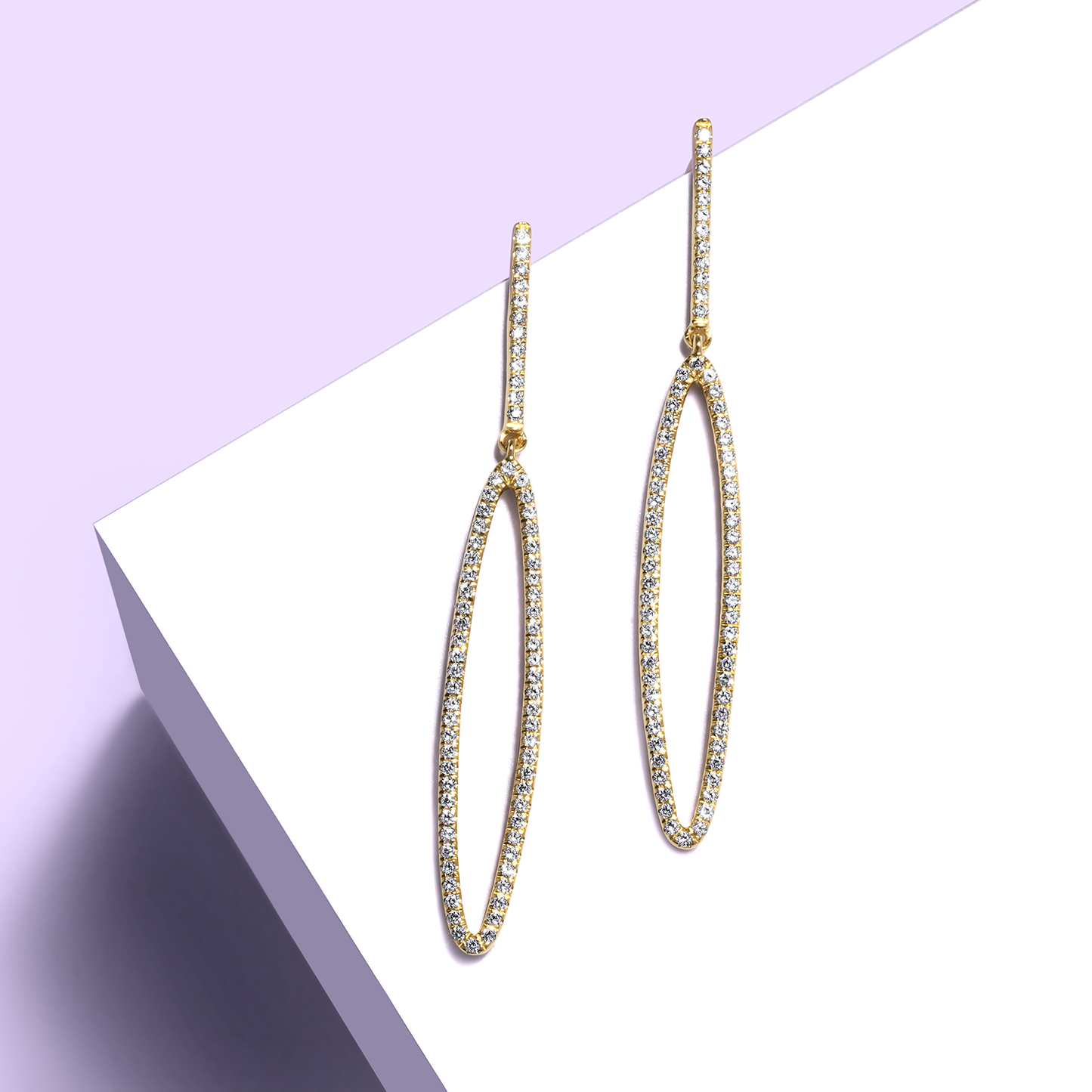 Silhouette Iconic Danglers_Product Angle_Creative Image