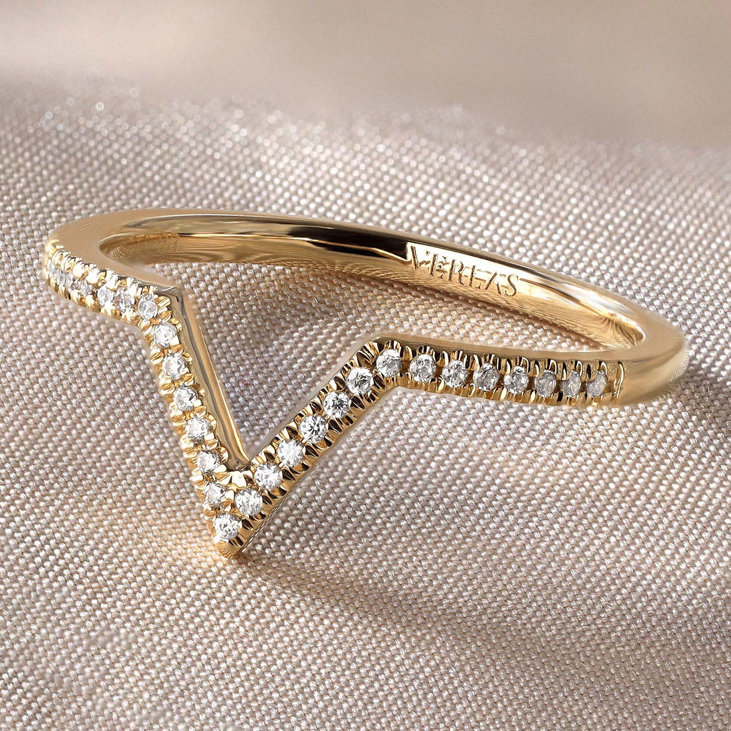 Cvpoint Ring Chevron V Ring – Verlas