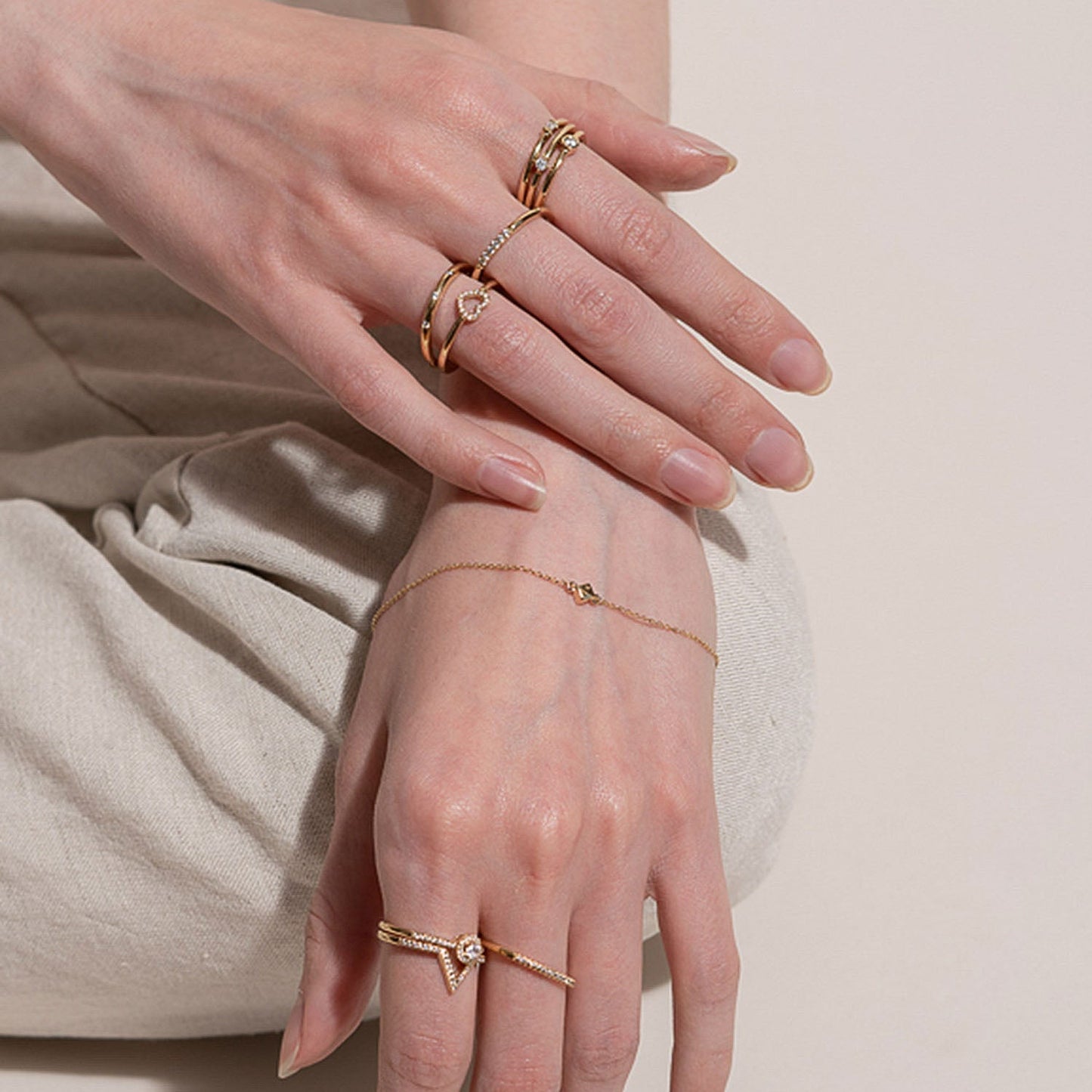 Mini-Heart Silhouette Ring