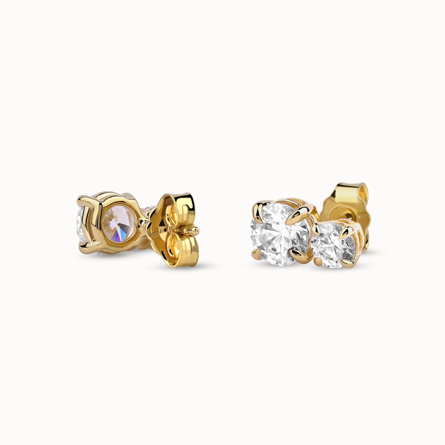 Asymmetrical Round Diamond Toi et Moi Studs