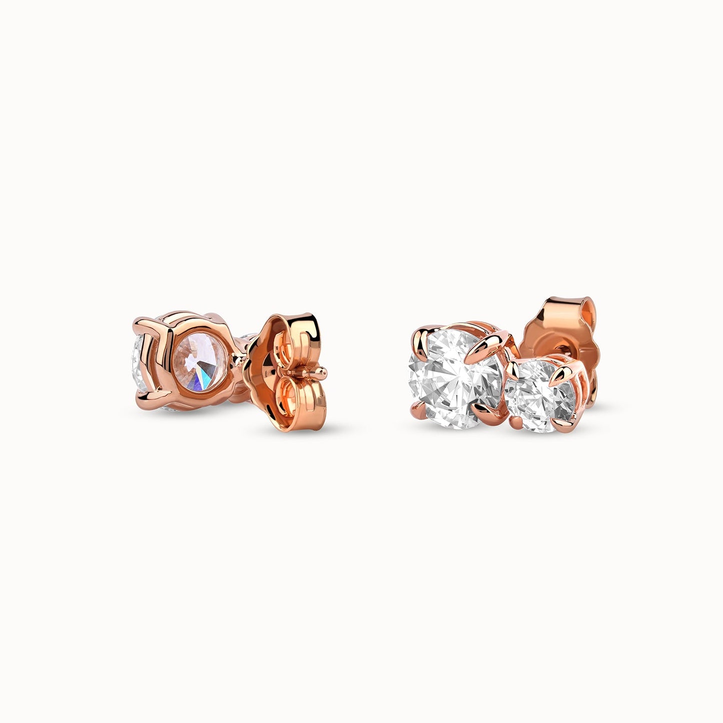 Asymmetrical Round Diamond Toi et Moi Studs