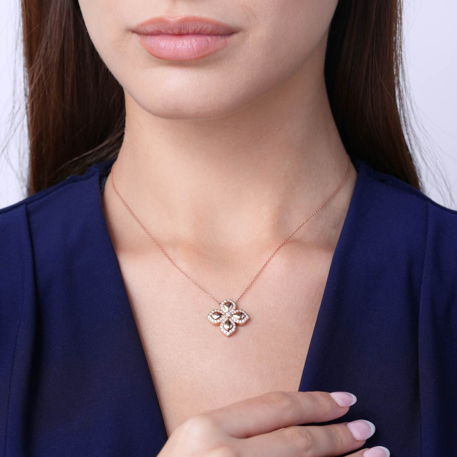 La Fleur Diamond Contour Necklace