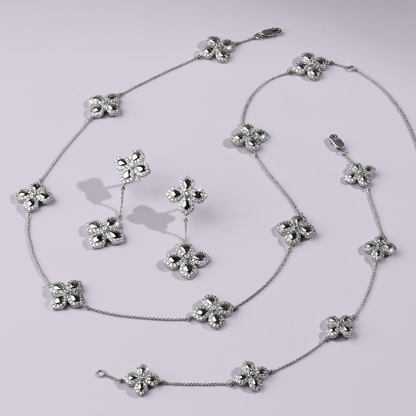 La Fleur Petite Diamond Contour Stationed Necklace