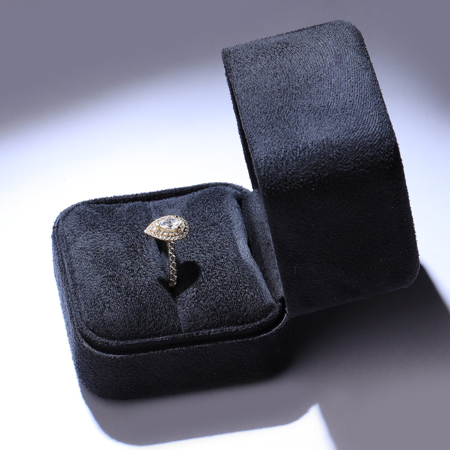 Signature Dewdrop Ring_Product Angle_Creative Image