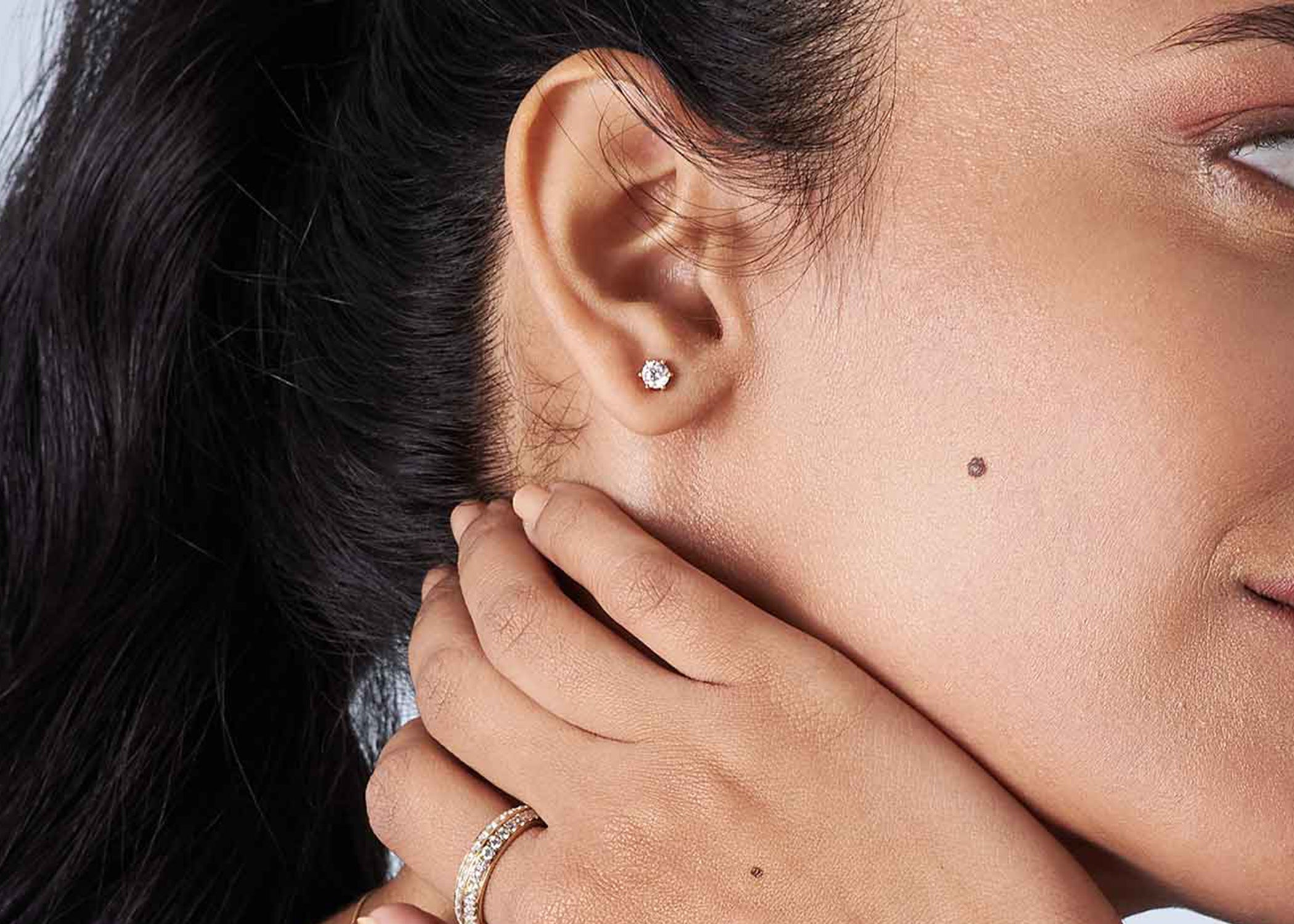 6-Pronged Round Solitaire Studs - Earring 