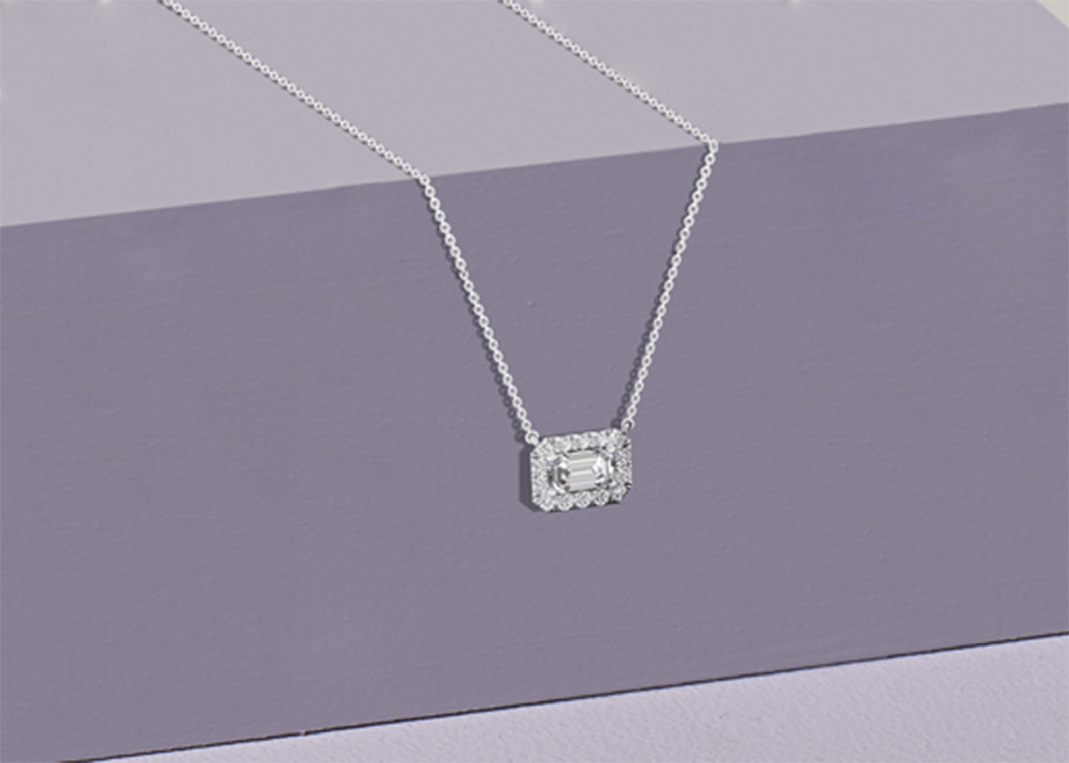 Emerald Halo Necklace - Necklace 