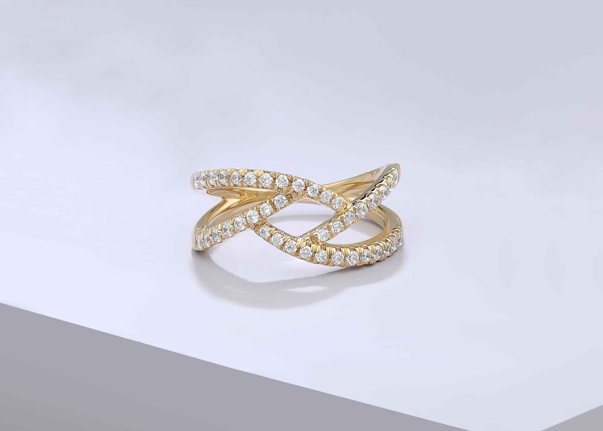 Crossover Exquisite Band - Ring 