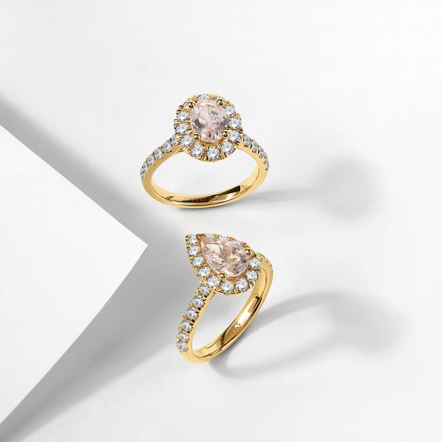 Exquisite Ellipse Gemstone Diamond Halo Ring (M)_Product Angle_Creative Image 