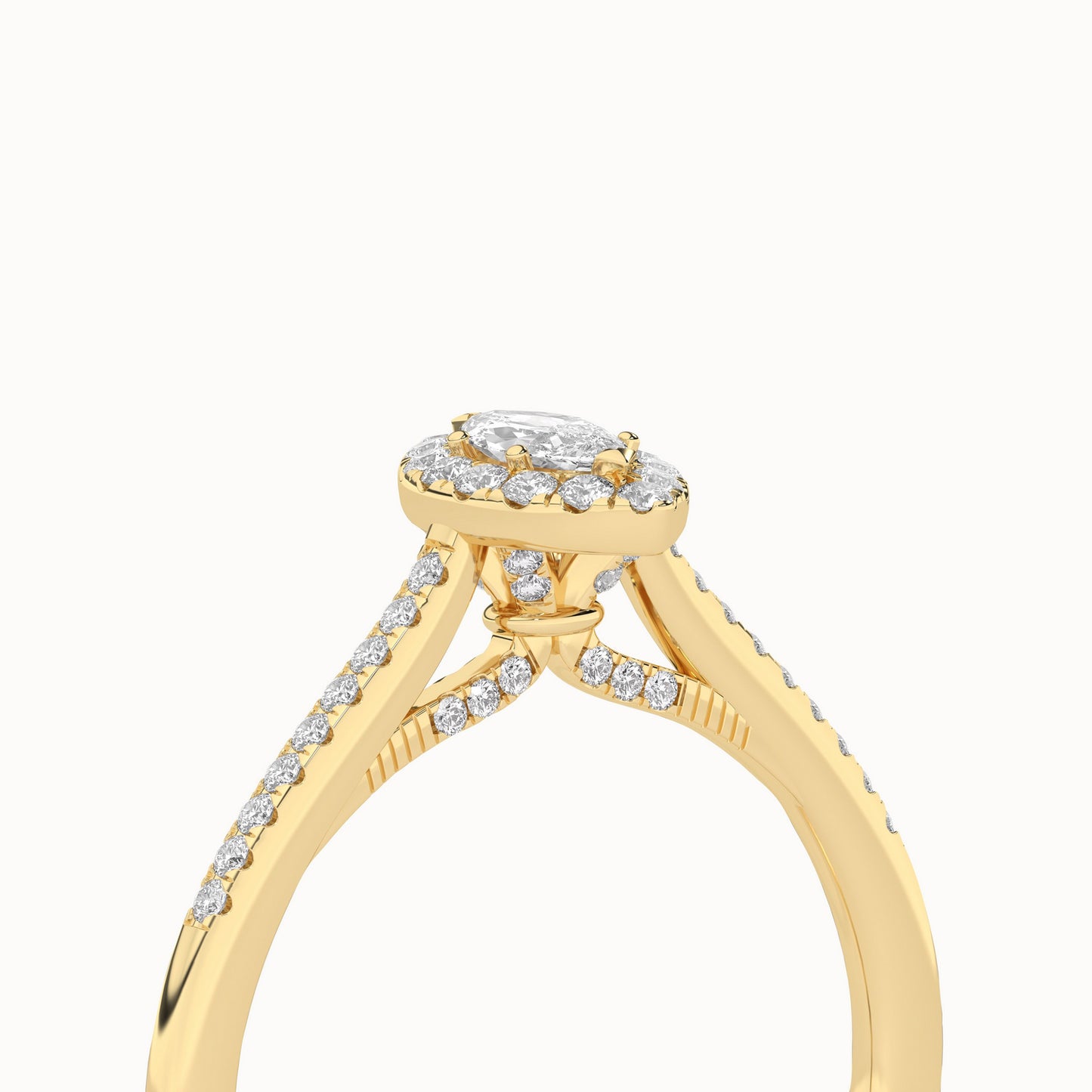 Signature Marquise Halo Ring_Product Angle_1/3-5